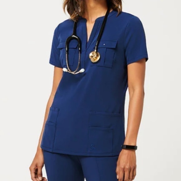 Jaanuu XXS v-neck 6 pocket scrub top​​​​​​​​​​​​​​​​​​​​​​​​​​ - Picture 1 of 5